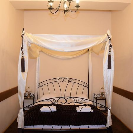 Hotel Zamek Bytow Bagian luar foto